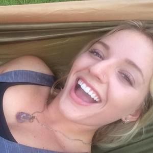 Meet your Posher, Abigail